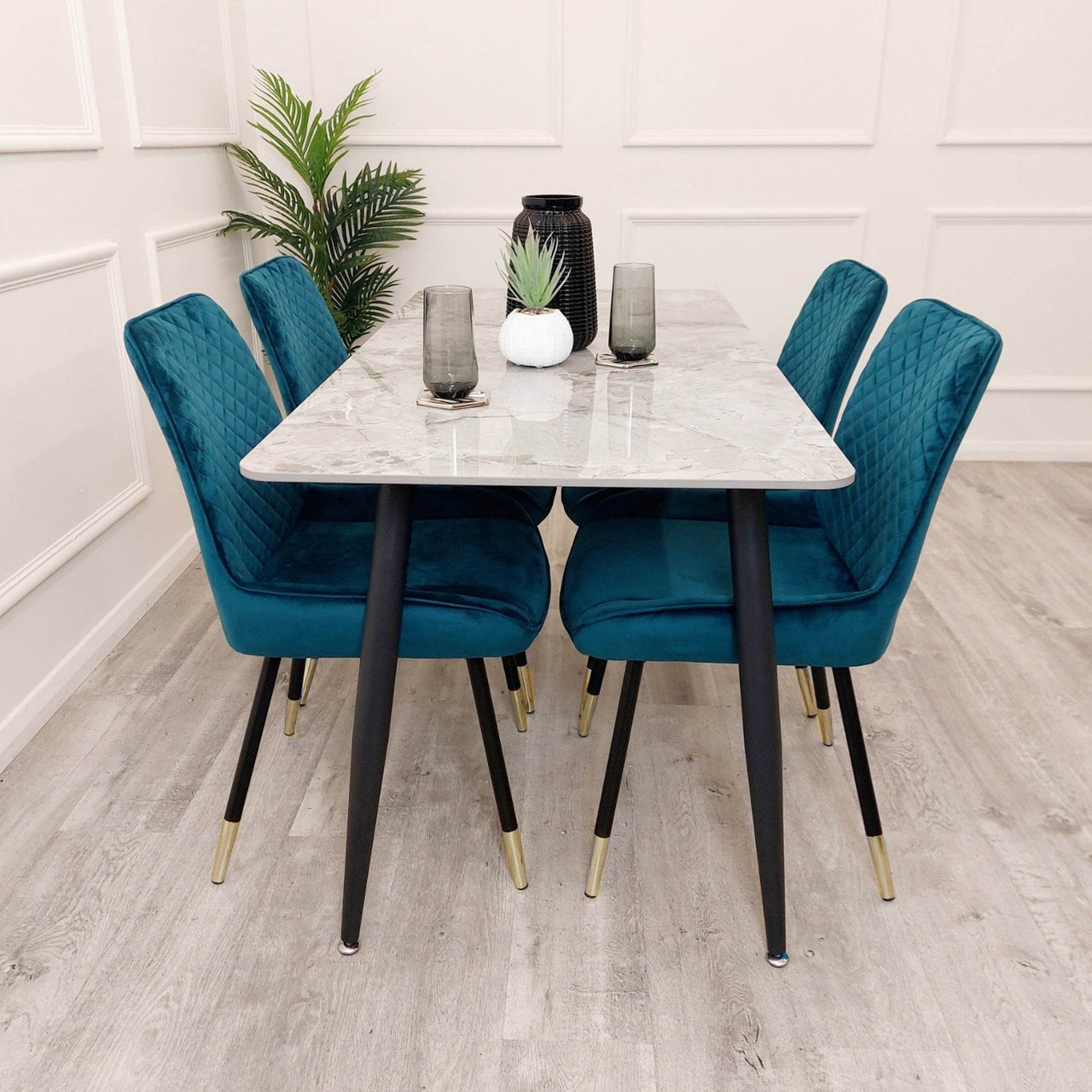 Luna Velvet Dining Chair - Scandinavian Style with Gold Tipped Legs - Available in 6 Colours - UK Luxury Furniture
