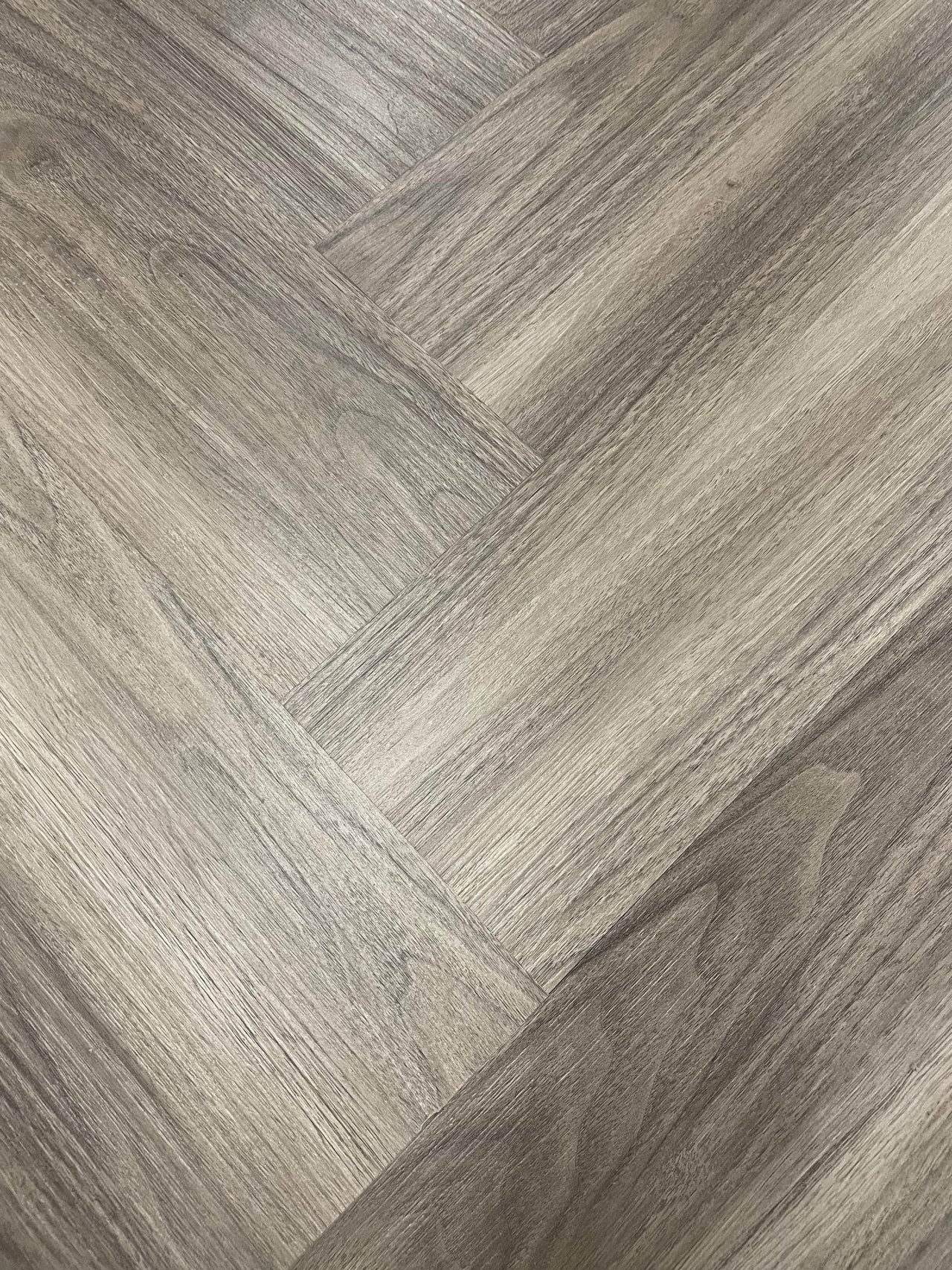 Self-Adhesive Wood Effect Vinyl Flooring Tiles - 36 PVC Planks, Easy Install, 5m² - UK Luxury Furniture